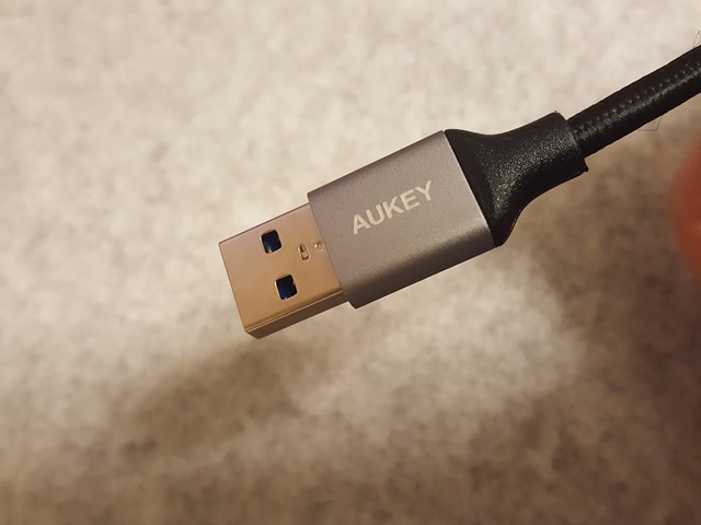 aukey-usb-c-usb-3-0-cable-5-set-cb-cmd2-review005