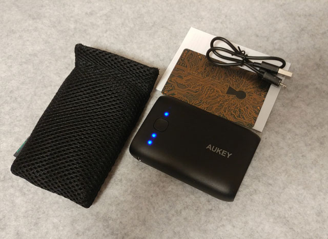 AUKEY モバイルバッテリー 10050mAh PB-N52