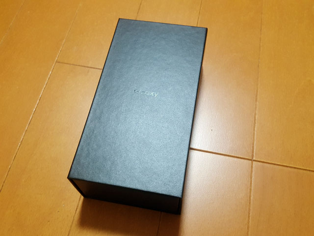 Galaxy S8 SCV36 パッケージ