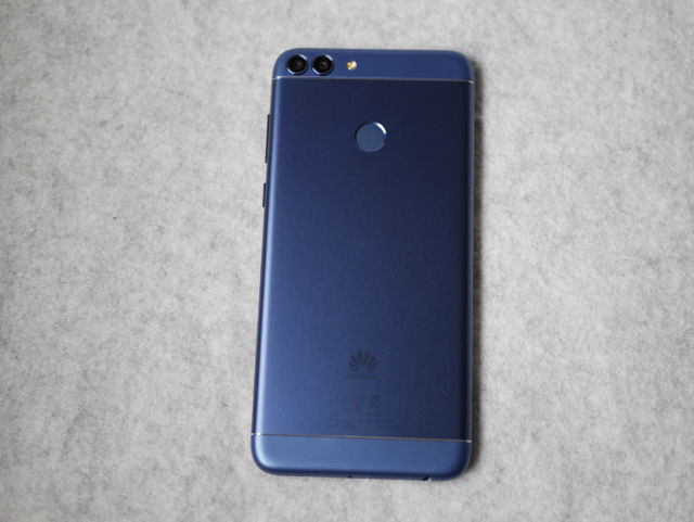 Huawei nova 2 Lite 外見