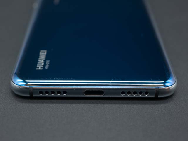 Huawei P20 Pro HW-01K 外見