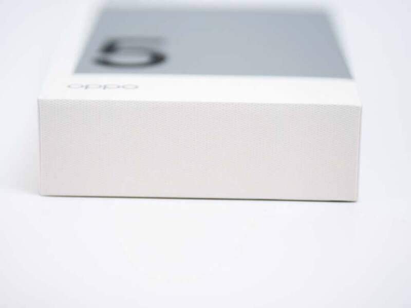 OPPO A5 5G パッケージ